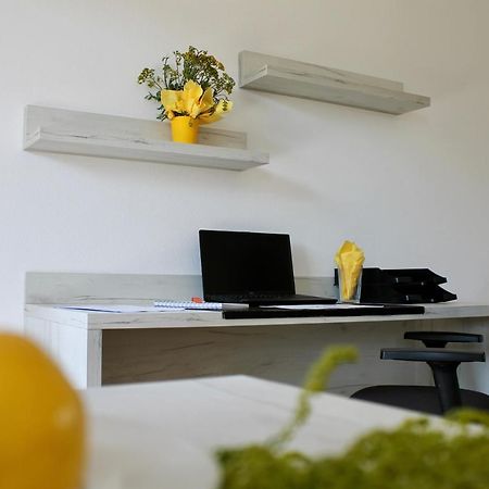 1 Zimmer Studioapartment Mit Bis Zu 2 Einzelbetten In Der Land Of Living Kelheim Exterior foto