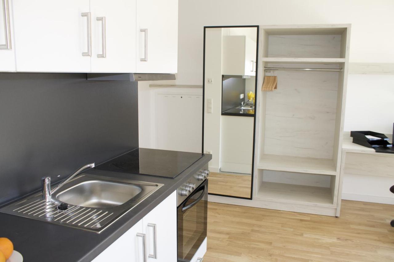 1 Zimmer Studioapartment Mit Bis Zu 2 Einzelbetten In Der Land Of Living Kelheim Exterior foto